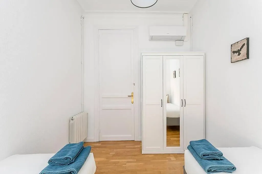 Apartment Canela Homes Barcelona Fira